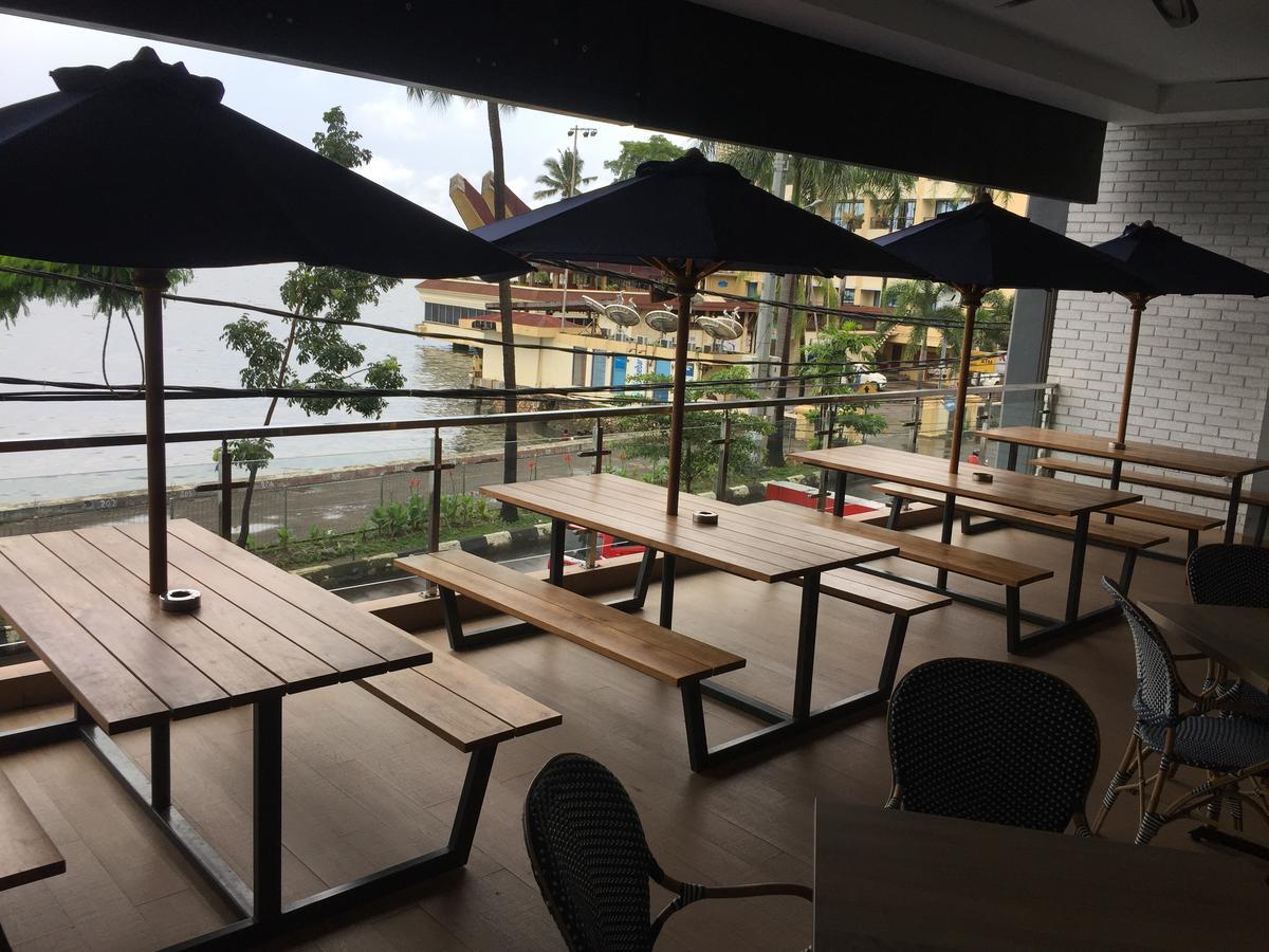 Expressia Hotel Makassar Eksteriør billede